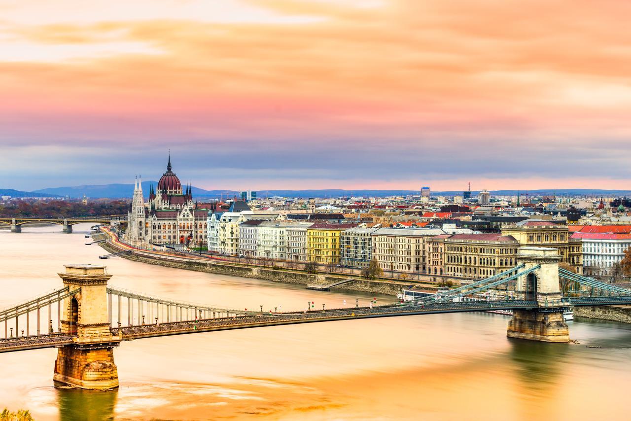 Apartamento Convenience & Chic By The Basilica Budapest Exterior foto