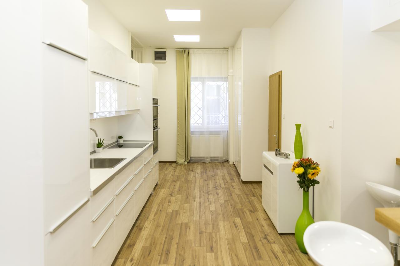 Apartamento Convenience & Chic By The Basilica Budapest Exterior foto